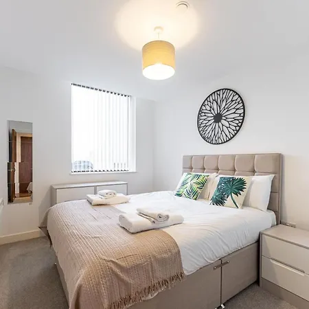 Seven Living Broadway Residences - City Centre, Broad Street - Free Parking Daire *