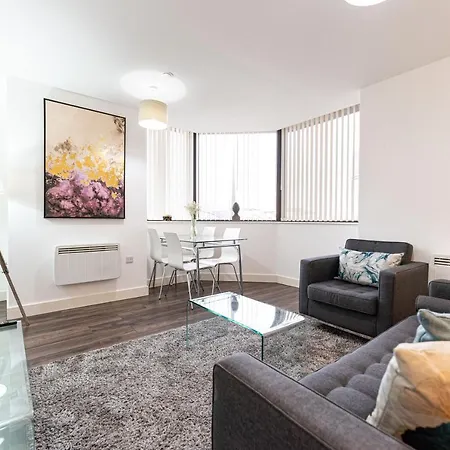 Seven Living Broadway Residences - City Centre, Broad Street - Free Parking Daire *